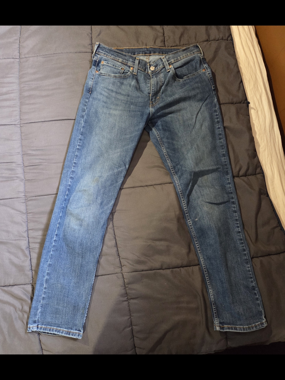 Levi's Men's Medium Blue Slim Straight Jeans